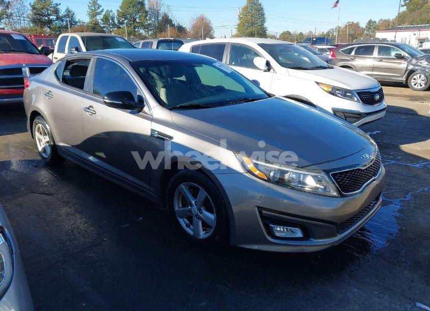 2015 Kia Optima LX (VIN 5XXGM4A73FG438928) main photo