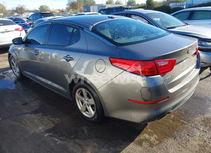 Photo 3 of 2015 Kia Optima LX (VIN 5XXGM4A73FG438928)
