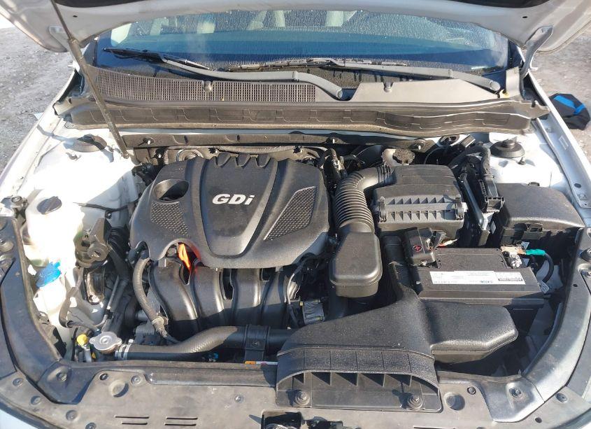 Photo 10 of 2015 Kia Optima LX (VIN 5XXGM4A73FG441862)