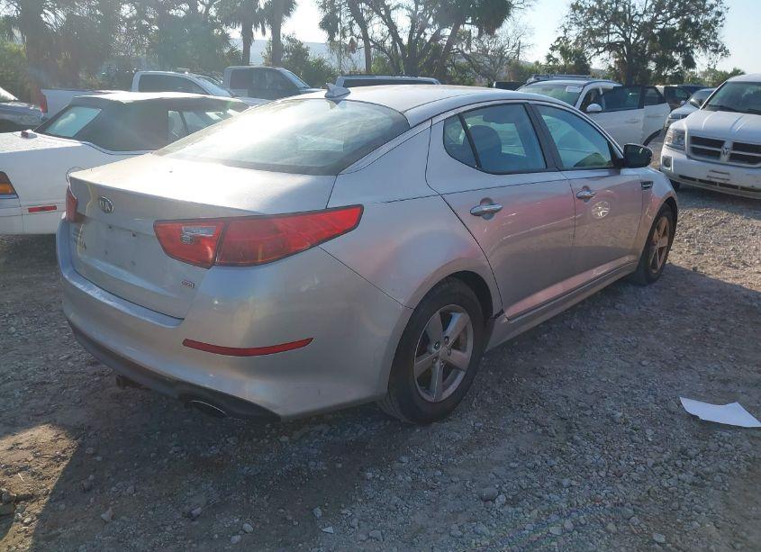 Photo 4 of 2015 Kia Optima LX (VIN 5XXGM4A73FG441862)