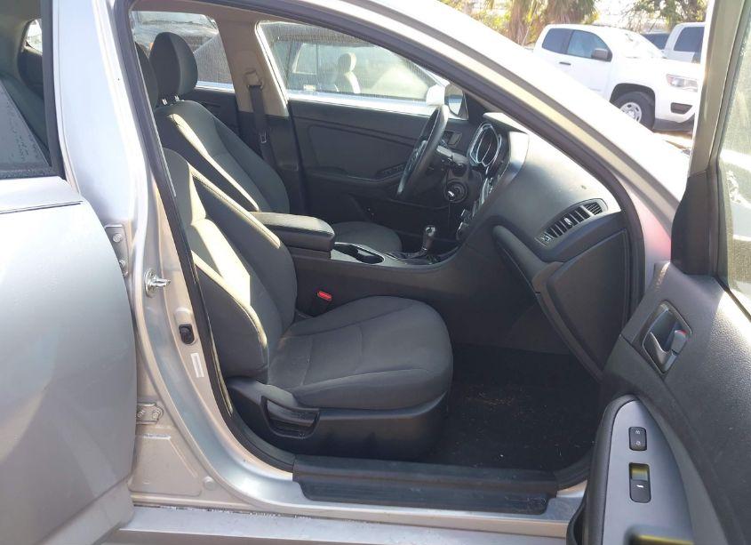 Photo 5 of 2015 Kia Optima LX (VIN 5XXGM4A73FG441862)