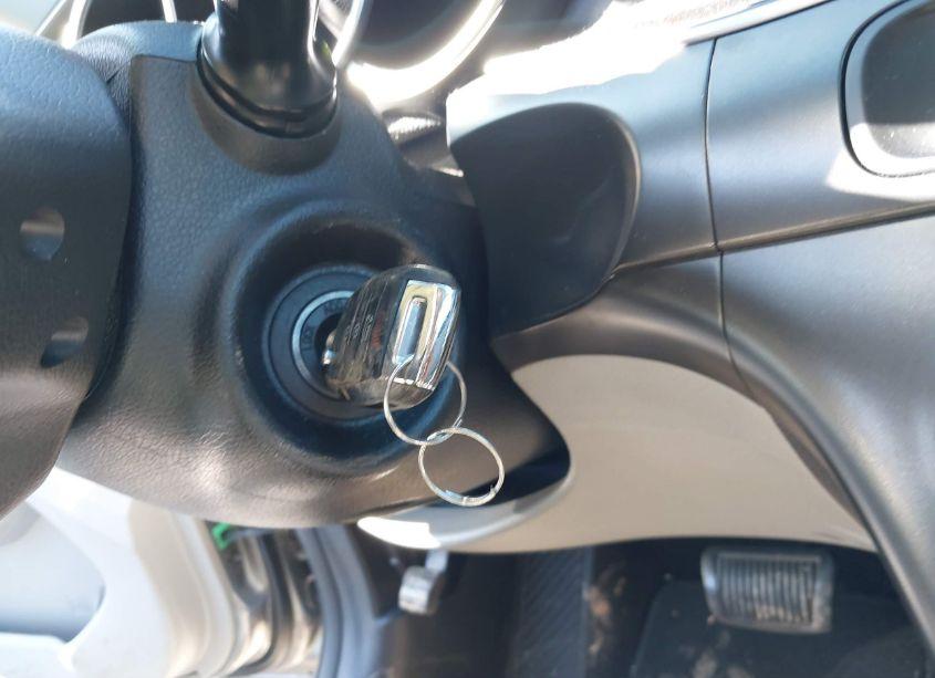 Photo 11 of 2015 Kia Optima LX (VIN 5XXGM4A73FG462730)