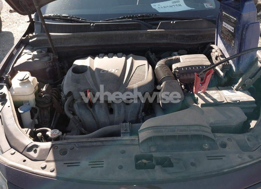 Photo 10 of 2015 Kia Optima LX (VIN 5XXGM4A73FG472920)