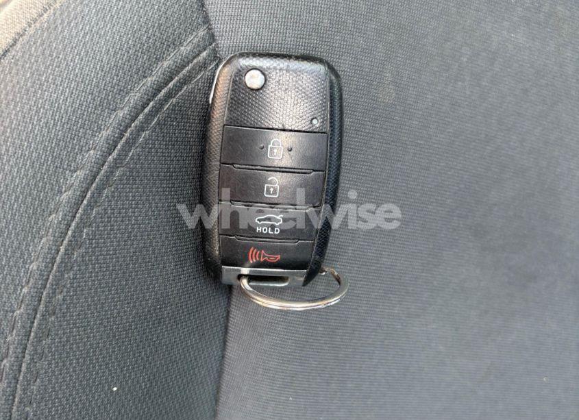 Photo 11 of 2015 Kia Optima LX (VIN 5XXGM4A73FG517550)