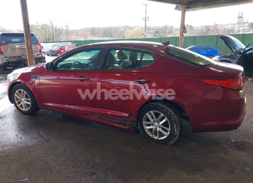 Photo 3 of 2012 Kia Optima LX (VIN 5XXGM4A74CG036508)
