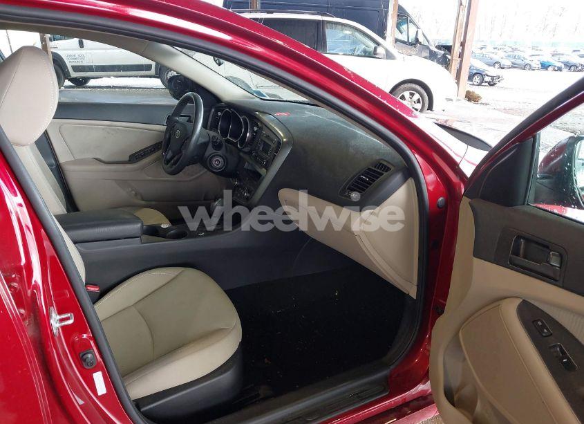 Photo 5 of 2012 Kia Optima LX (VIN 5XXGM4A74CG036508)