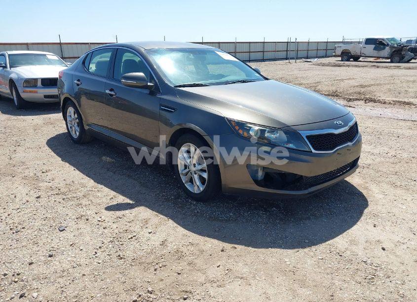 2013 Kia Optima LX (VIN 5XXGM4A74DG093454) main photo