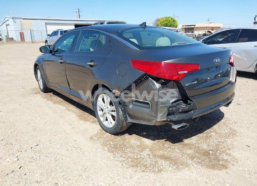 Photo 3 of 2013 Kia Optima LX (VIN 5XXGM4A74DG093454)