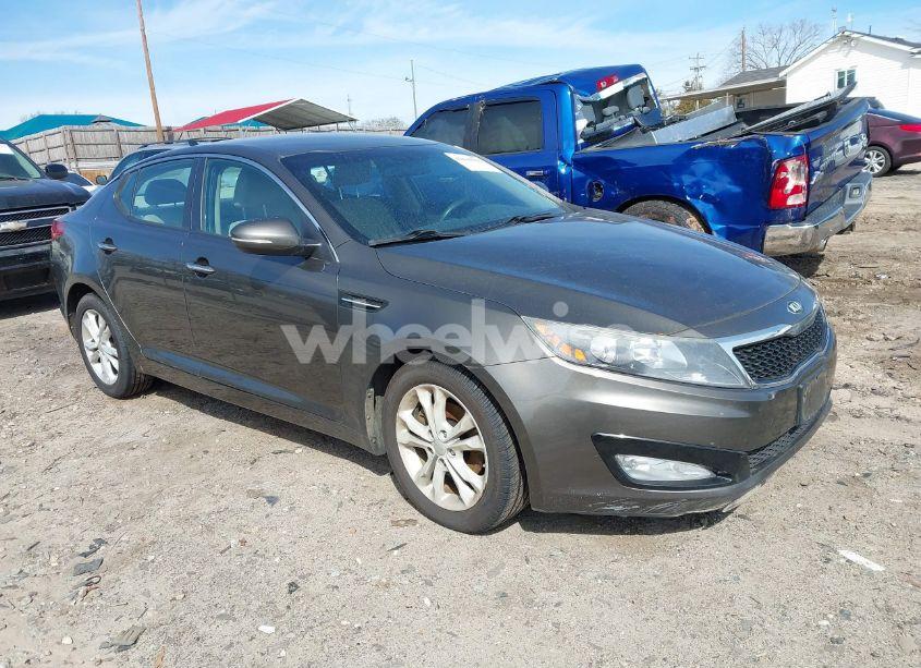 2013 Kia Optima LX (VIN 5XXGM4A74DG095060) main photo