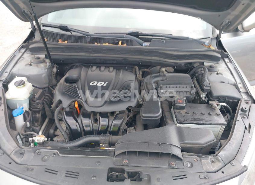 Photo 10 of 2013 Kia Optima LX (VIN 5XXGM4A74DG147688)
