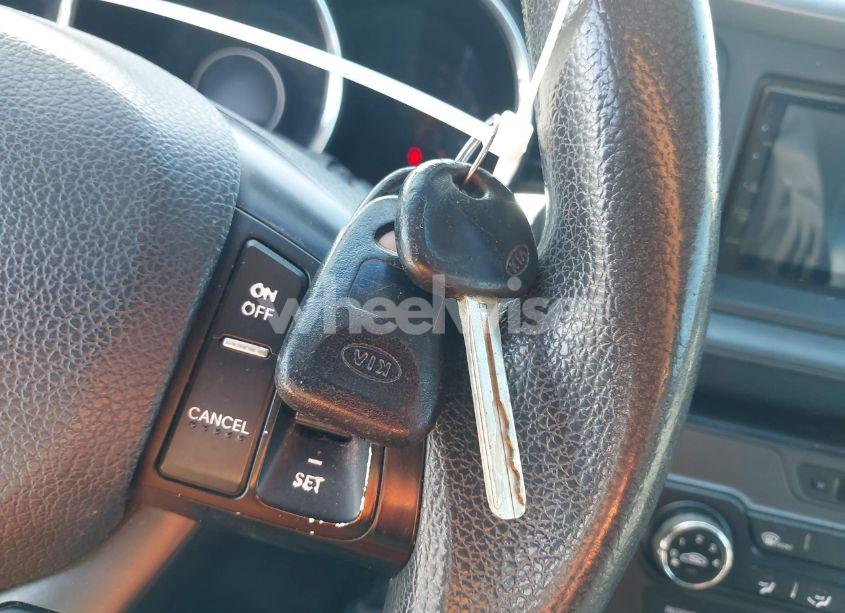 Photo 11 of 2013 Kia Optima LX (VIN 5XXGM4A74DG161347)