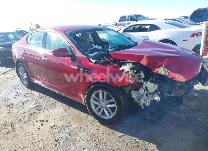 2013 Kia Optima LX (VIN 5XXGM4A74DG174695) main photo