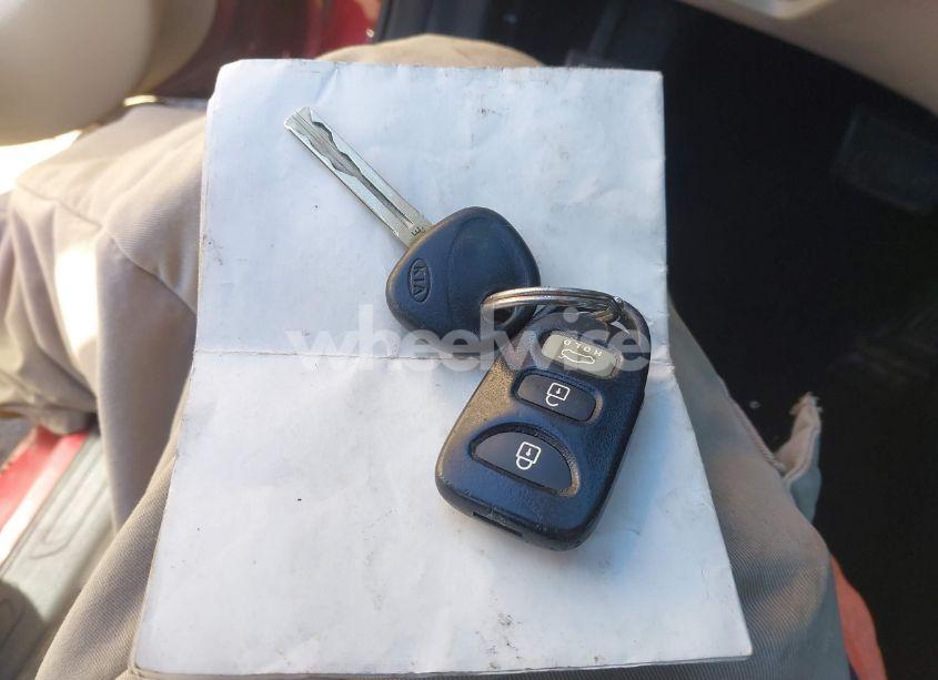 Photo 11 of 2013 Kia Optima LX (VIN 5XXGM4A74DG174695)