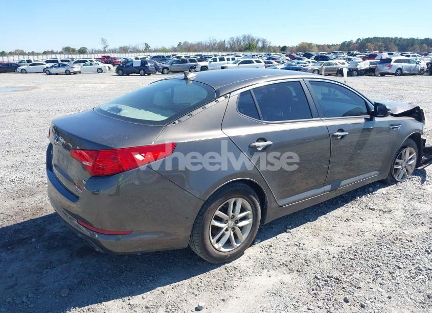 Photo 4 of 2013 Kia Optima LX (VIN 5XXGM4A74DG176057)