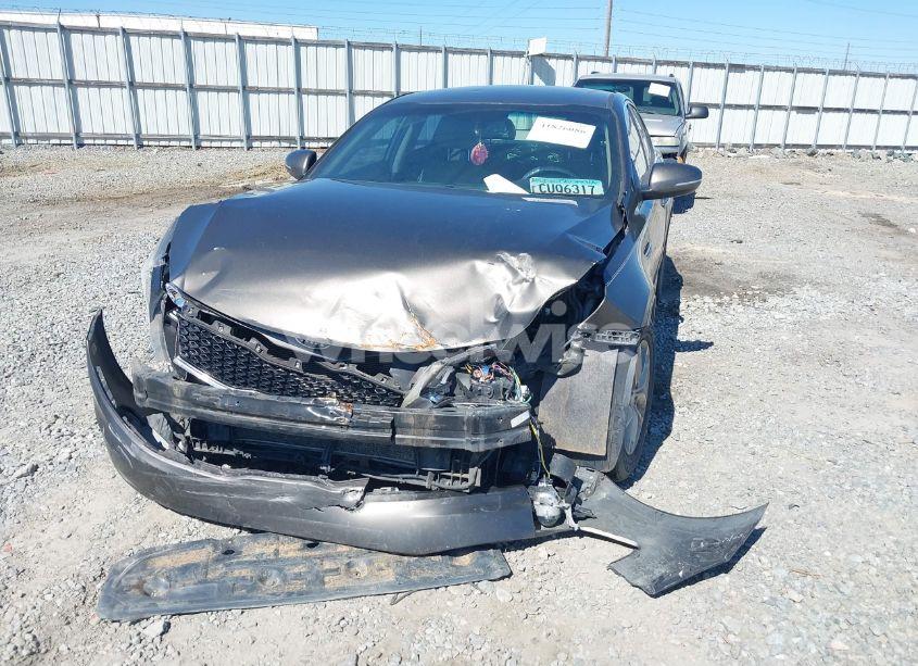 Photo 6 of 2013 Kia Optima LX (VIN 5XXGM4A74DG176057)