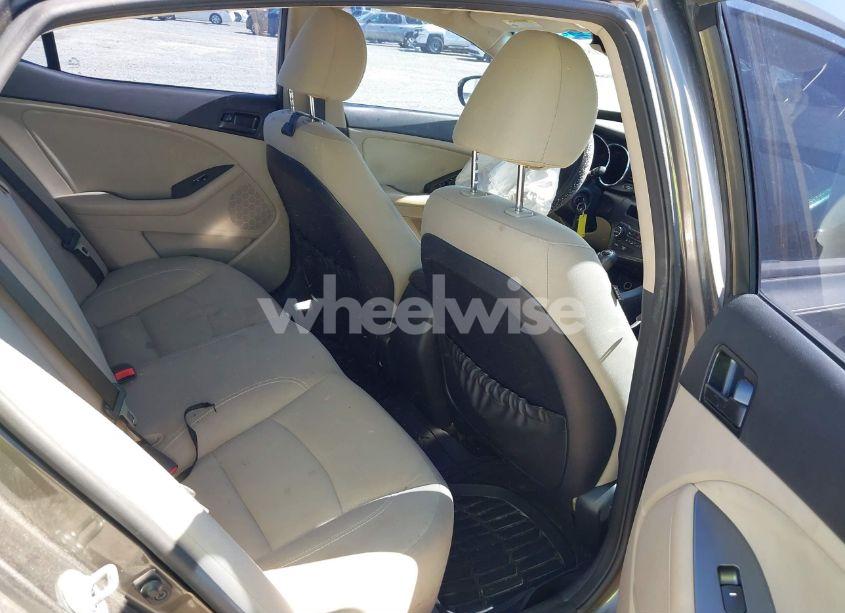 Photo 8 of 2013 Kia Optima LX (VIN 5XXGM4A74DG176057)