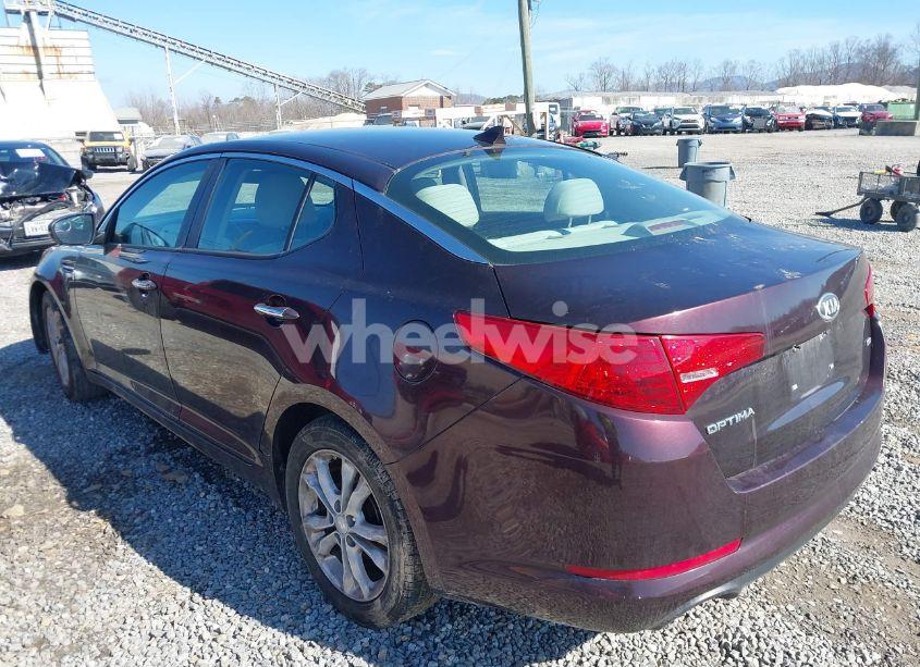Photo 3 of 2013 Kia Optima LX (VIN 5XXGM4A74DG186121)