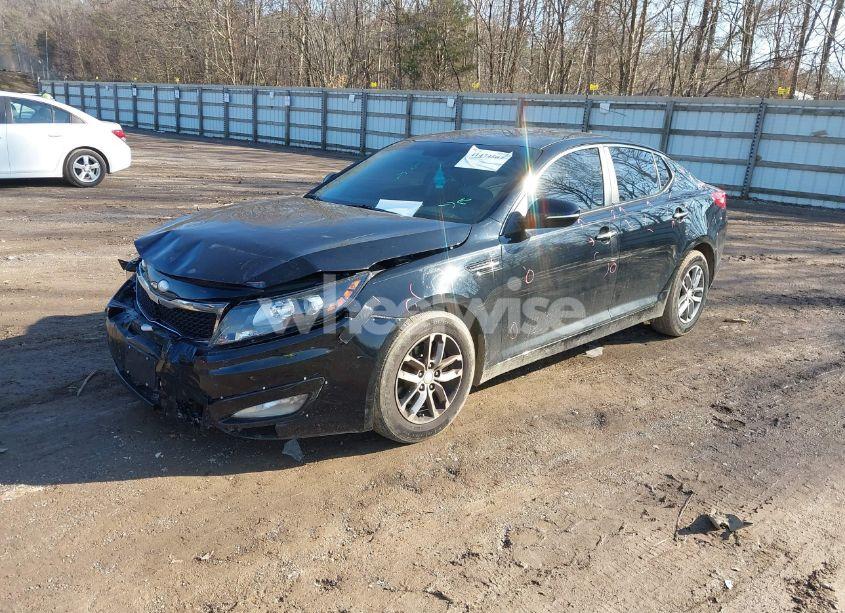 Photo 2 of 2013 Kia Optima LX (VIN 5XXGM4A74DG187012)