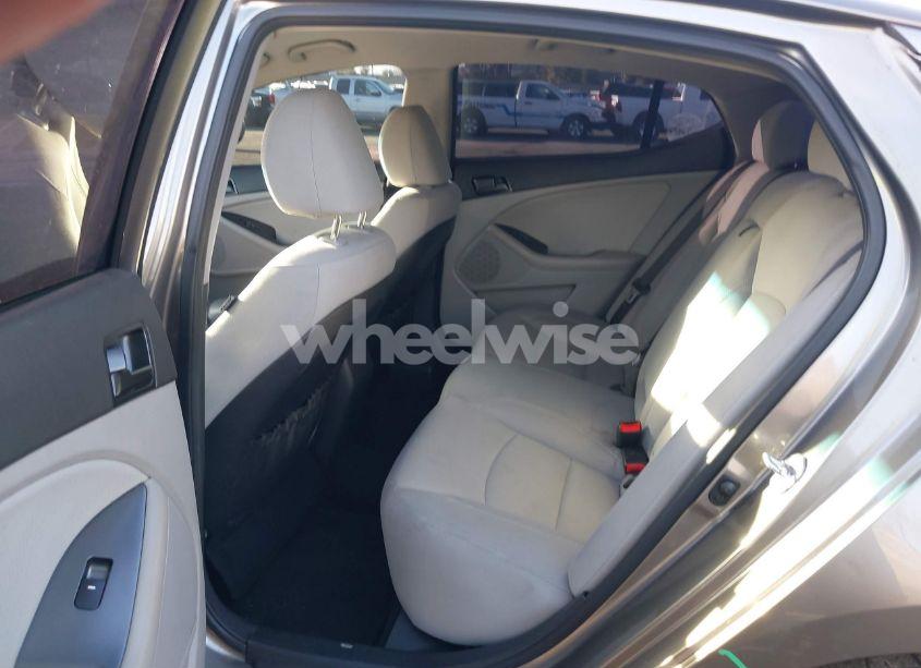 Photo 8 of 2013 Kia Optima LX (VIN 5XXGM4A74DG189133)