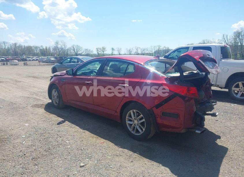 Photo 3 of 2013 Kia Optima LX (VIN 5XXGM4A74DG189357)