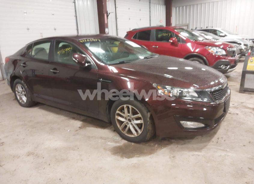 2013 Kia Optima LX (VIN 5XXGM4A74DG197443) main photo