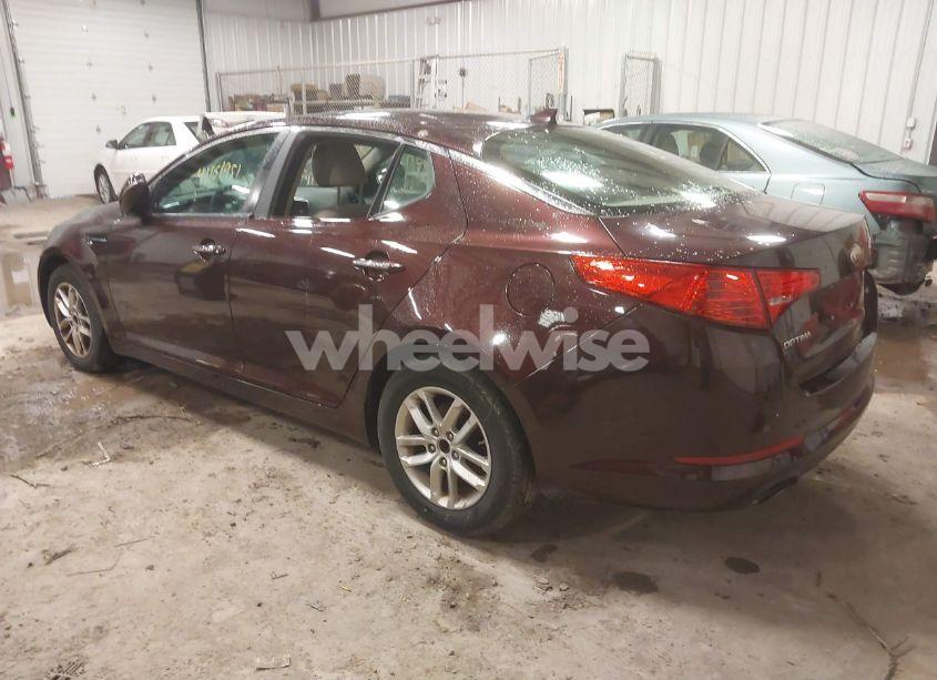 Photo 3 of 2013 Kia Optima LX (VIN 5XXGM4A74DG197443)