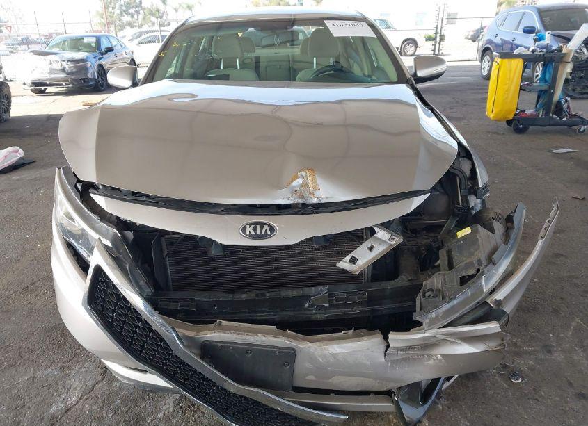 Photo 6 of 2013 Kia Optima LX (VIN 5XXGM4A74DG198575)