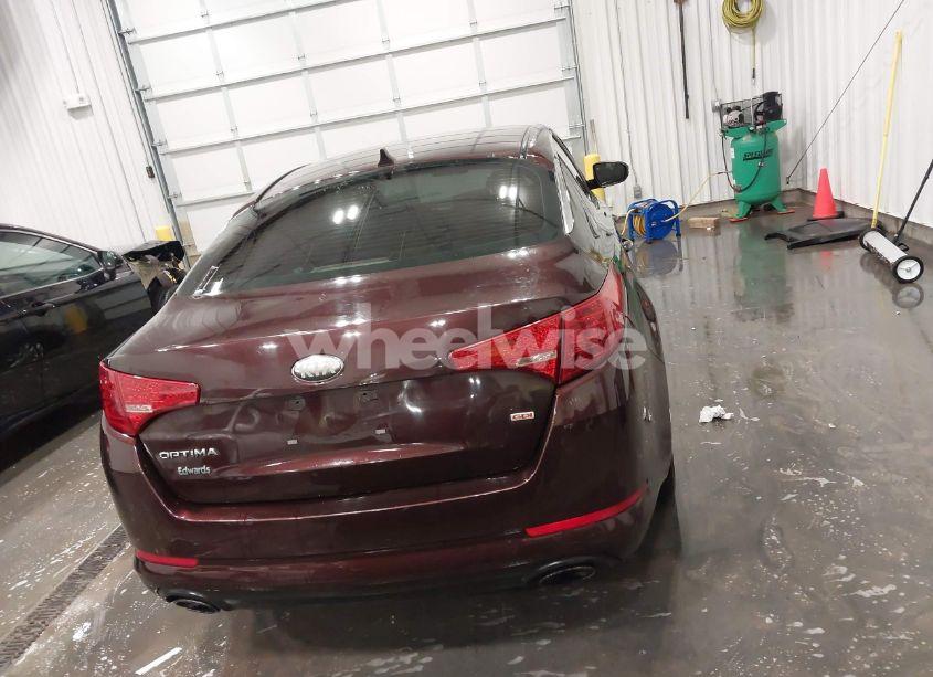 Photo 16 of 2013 Kia Optima LX (VIN 5XXGM4A74DG215312)