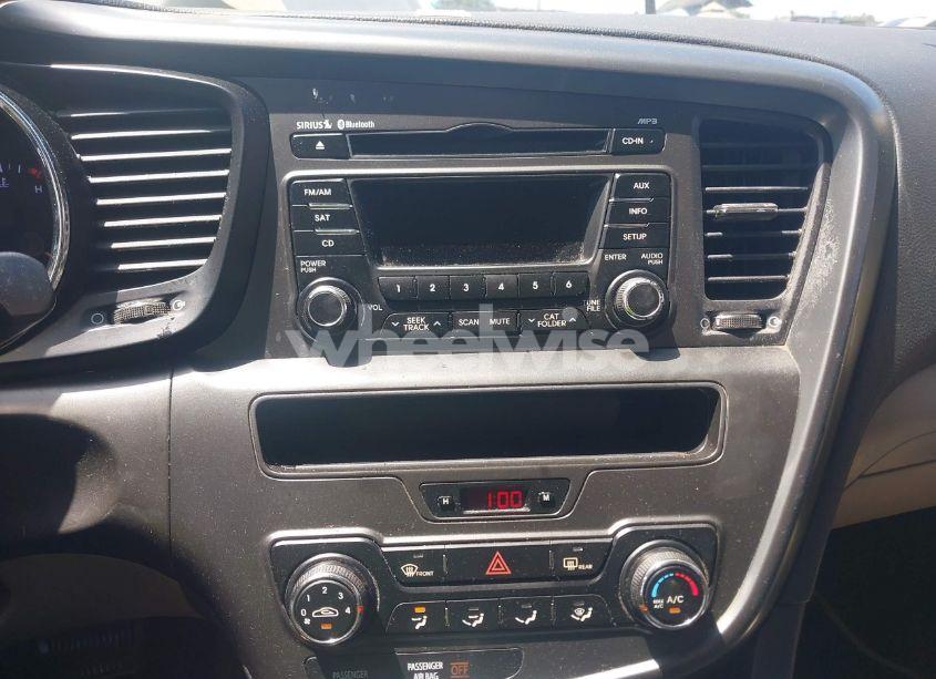 Photo 13 of 2013 Kia Optima LX (VIN 5XXGM4A74DG216153)