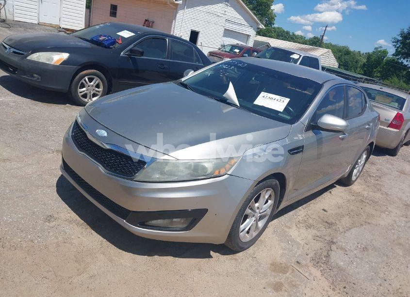 Photo 2 of 2013 Kia Optima LX (VIN 5XXGM4A74DG216153)