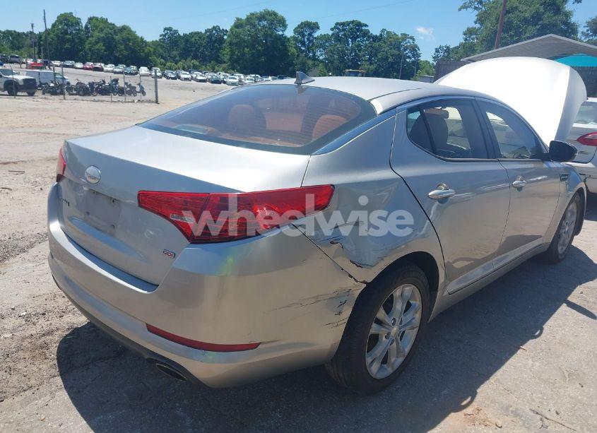 Photo 4 of 2013 Kia Optima LX (VIN 5XXGM4A74DG216153)