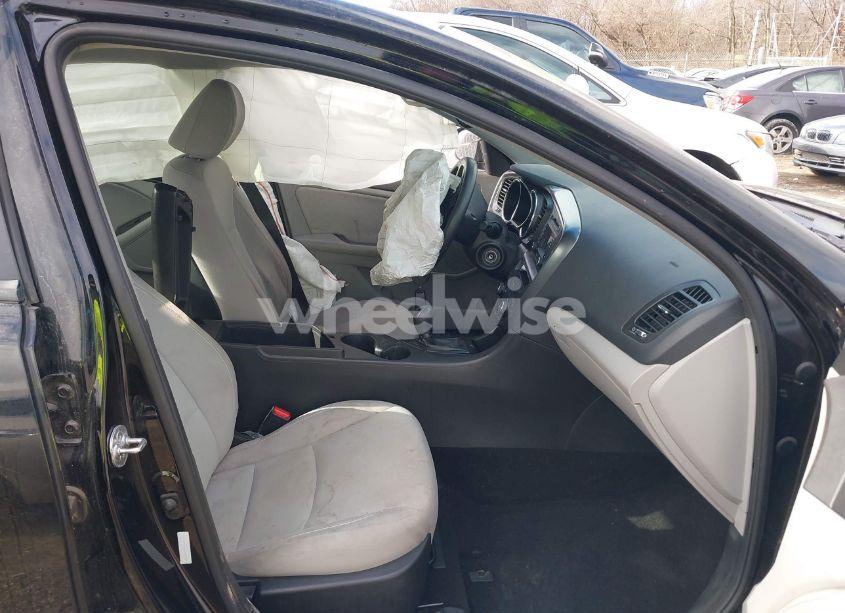 Photo 5 of 2013 Kia Optima LX (VIN 5XXGM4A74DG227685)