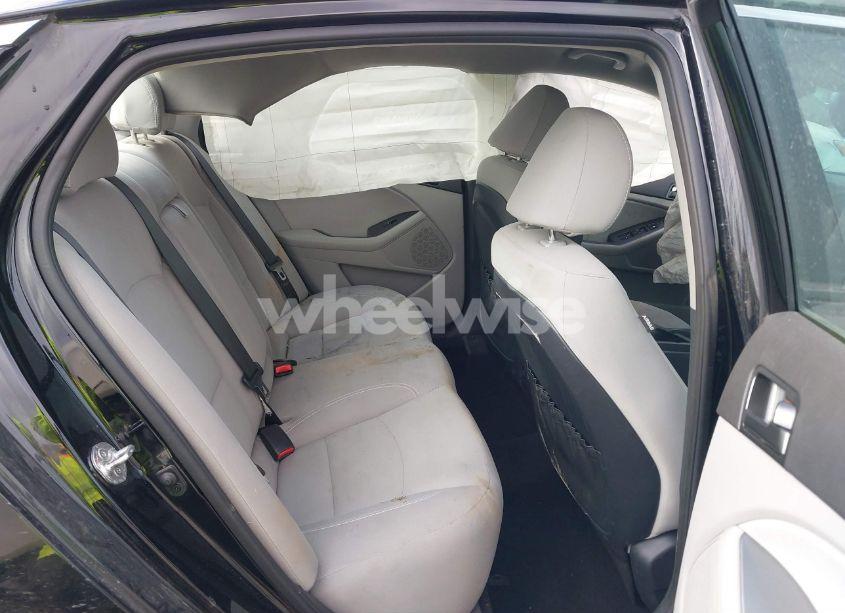 Photo 8 of 2013 Kia Optima LX (VIN 5XXGM4A74DG227685)