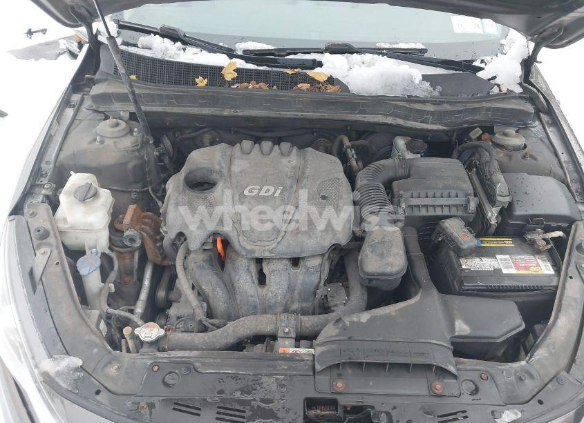 Photo 10 of 2013 Kia Optima LX (VIN 5XXGM4A74DG230845)