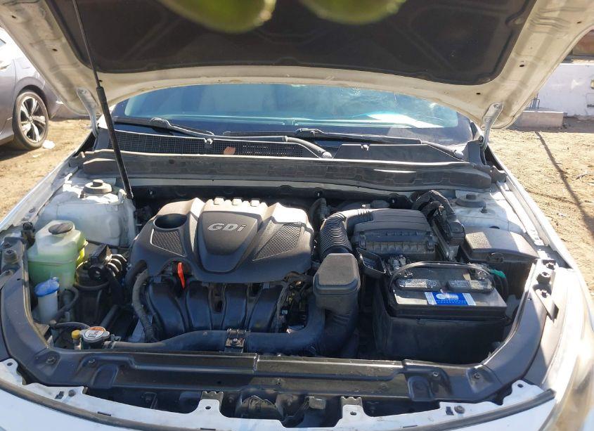 Photo 10 of 2013 Kia Optima LX (VIN 5XXGM4A74DG235026)