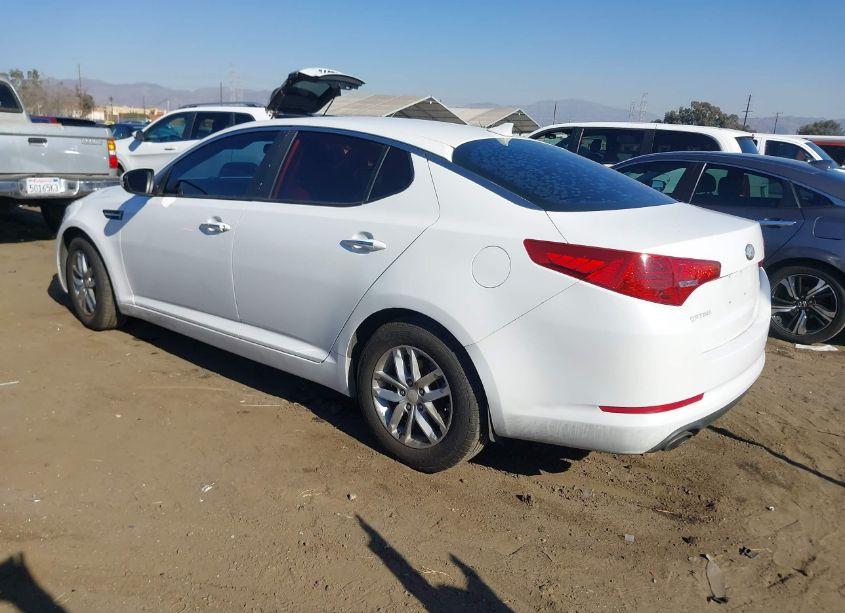 Photo 3 of 2013 Kia Optima LX (VIN 5XXGM4A74DG235026)