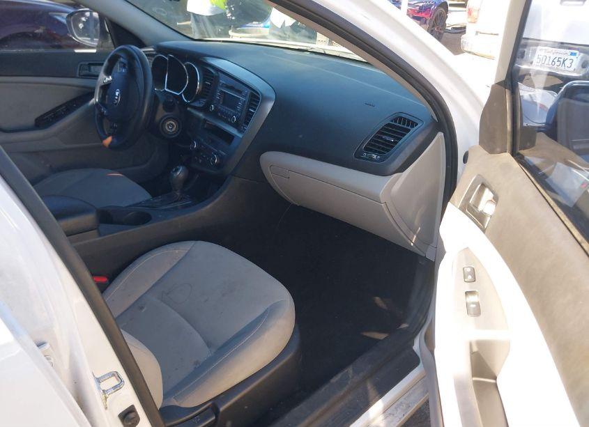 Photo 5 of 2013 Kia Optima LX (VIN 5XXGM4A74DG235026)