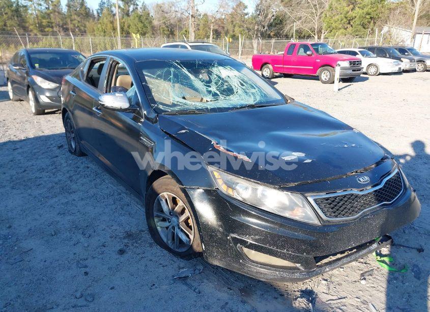 2013 Kia Optima LX (VIN 5XXGM4A74DG247841) main photo