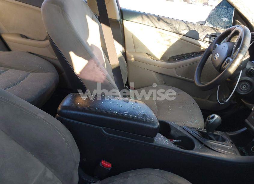 Photo 5 of 2013 Kia Optima LX (VIN 5XXGM4A74DG247841)