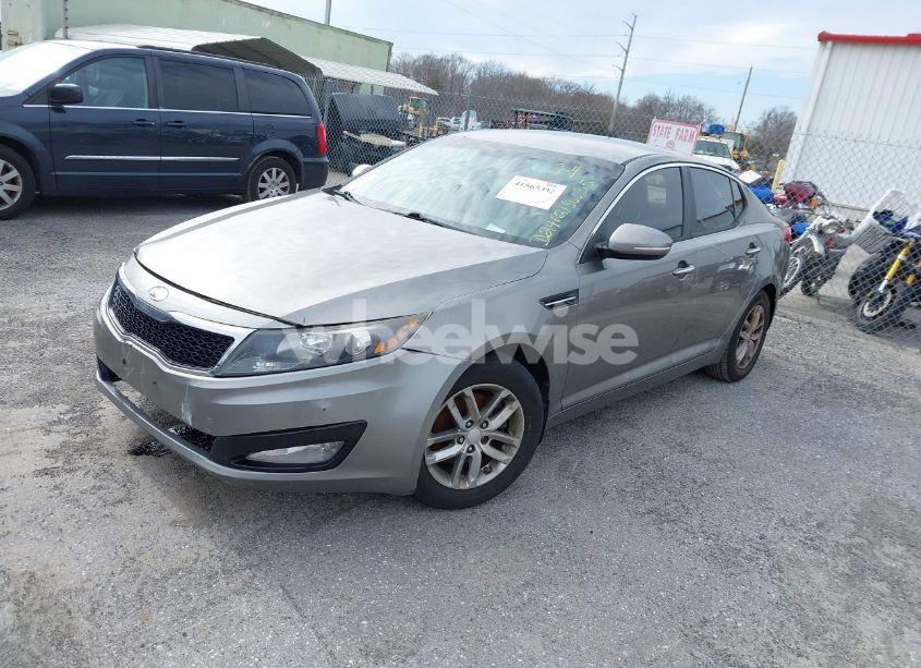 Photo 2 of 2013 Kia Optima LX (VIN 5XXGM4A74DG256233)