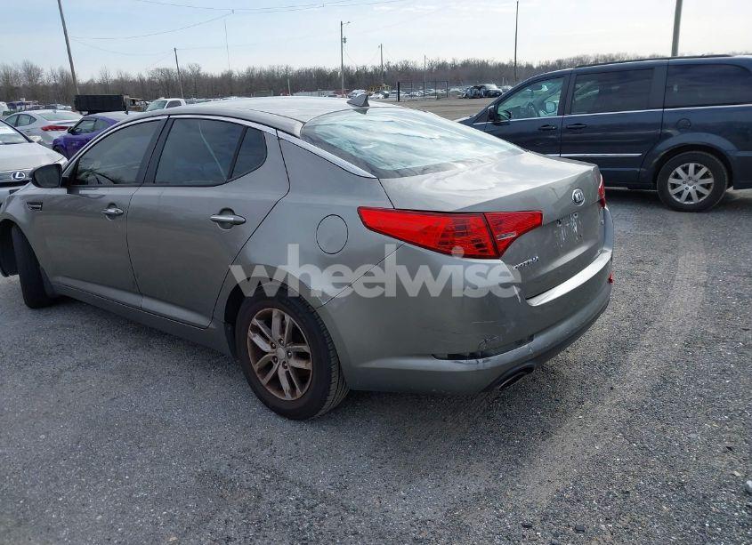 Photo 3 of 2013 Kia Optima LX (VIN 5XXGM4A74DG256233)