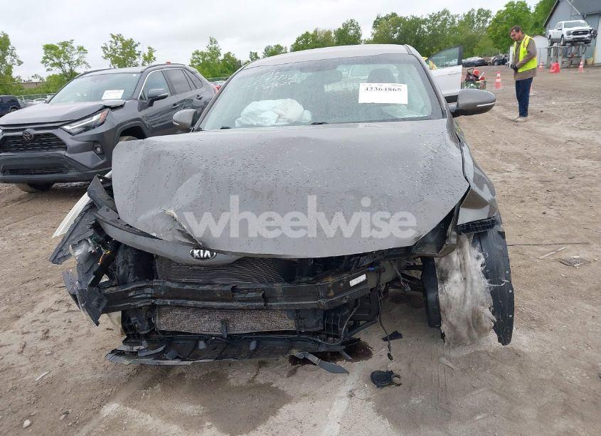 Photo 13 of 2014 Kia Optima LX (VIN 5XXGM4A74EG271218)