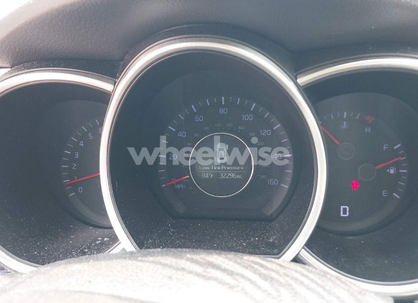 Photo 7 of 2014 Kia Optima LX (VIN 5XXGM4A74EG286429)