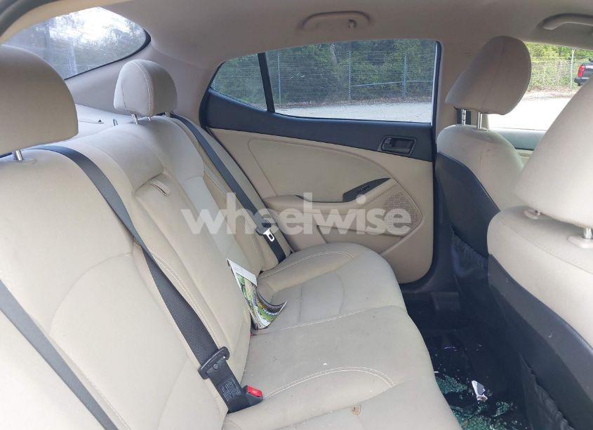 Photo 8 of 2014 Kia Optima LX (VIN 5XXGM4A74EG317632)