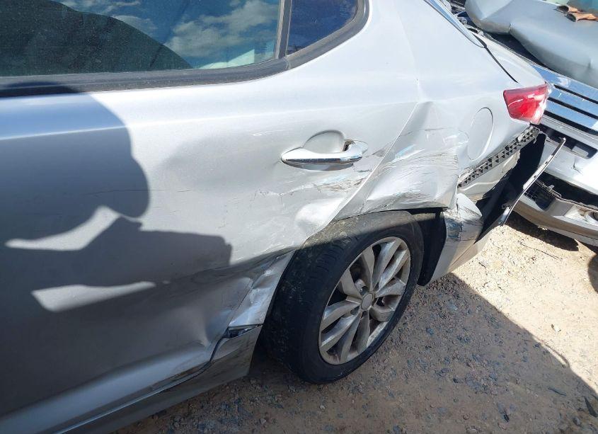 Photo 6 of 2014 Kia Optima LX (VIN 5XXGM4A74EG331062)