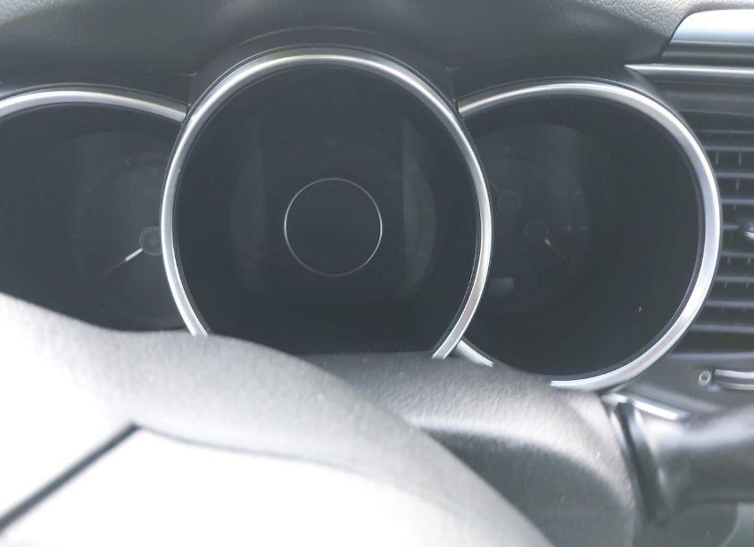 Photo 7 of 2014 Kia Optima LX (VIN 5XXGM4A74EG331658)