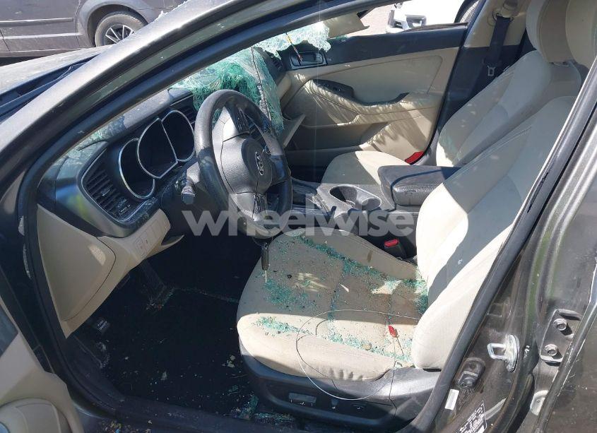 Photo 5 of 2014 Kia Optima LX (VIN 5XXGM4A74EG340960)