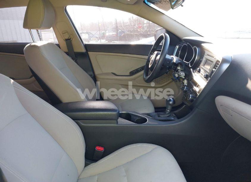 Photo 5 of 2014 Kia Optima LX (VIN 5XXGM4A74EG342708)