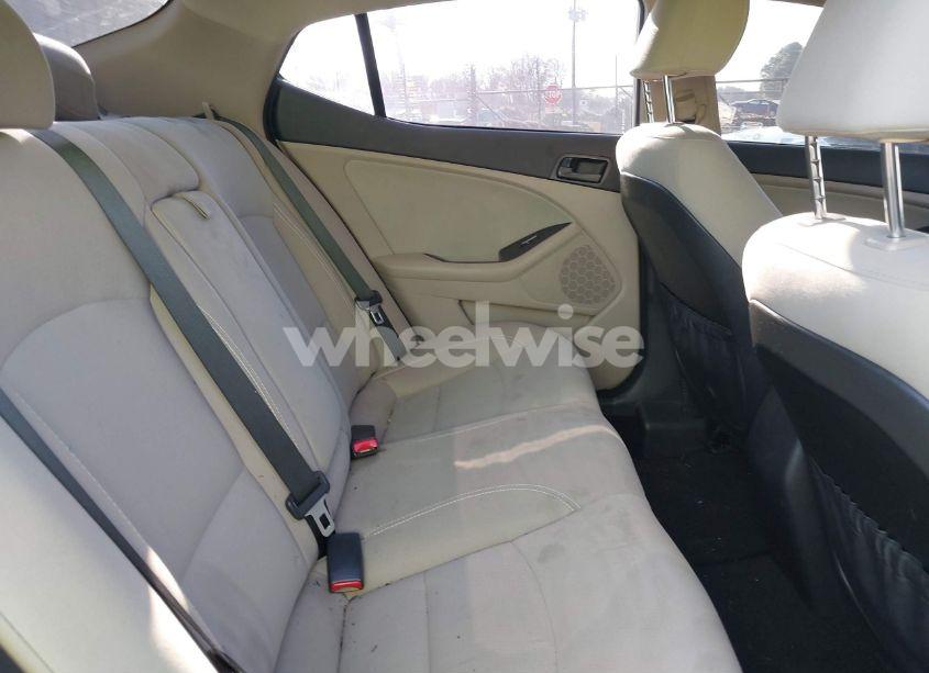 Photo 8 of 2014 Kia Optima LX (VIN 5XXGM4A74EG342708)