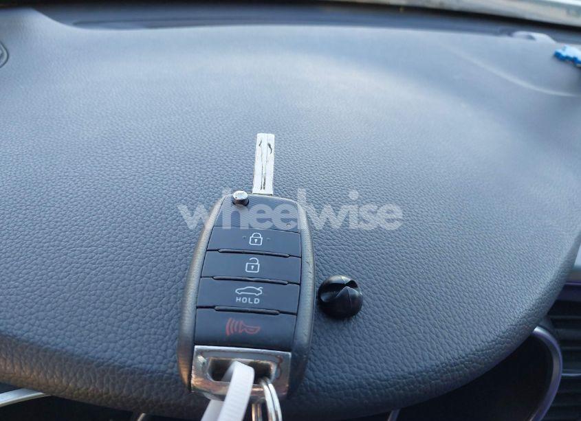 Photo 11 of 2014 Kia Optima LX (VIN 5XXGM4A74EG343664)